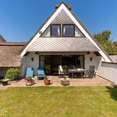 Großenbrode Am-Hohen-Ufer-Reetdach-Haus-Ocean-Breeze-136ヴィラ エクステリア 写真